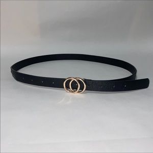 Women’s Belt, 43 inches, black faux leather